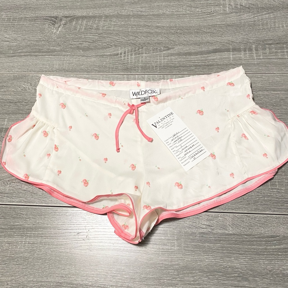 WILDFOX Rosebud Wallpaper Fell For You Pajama Set - Picture 8 of 8